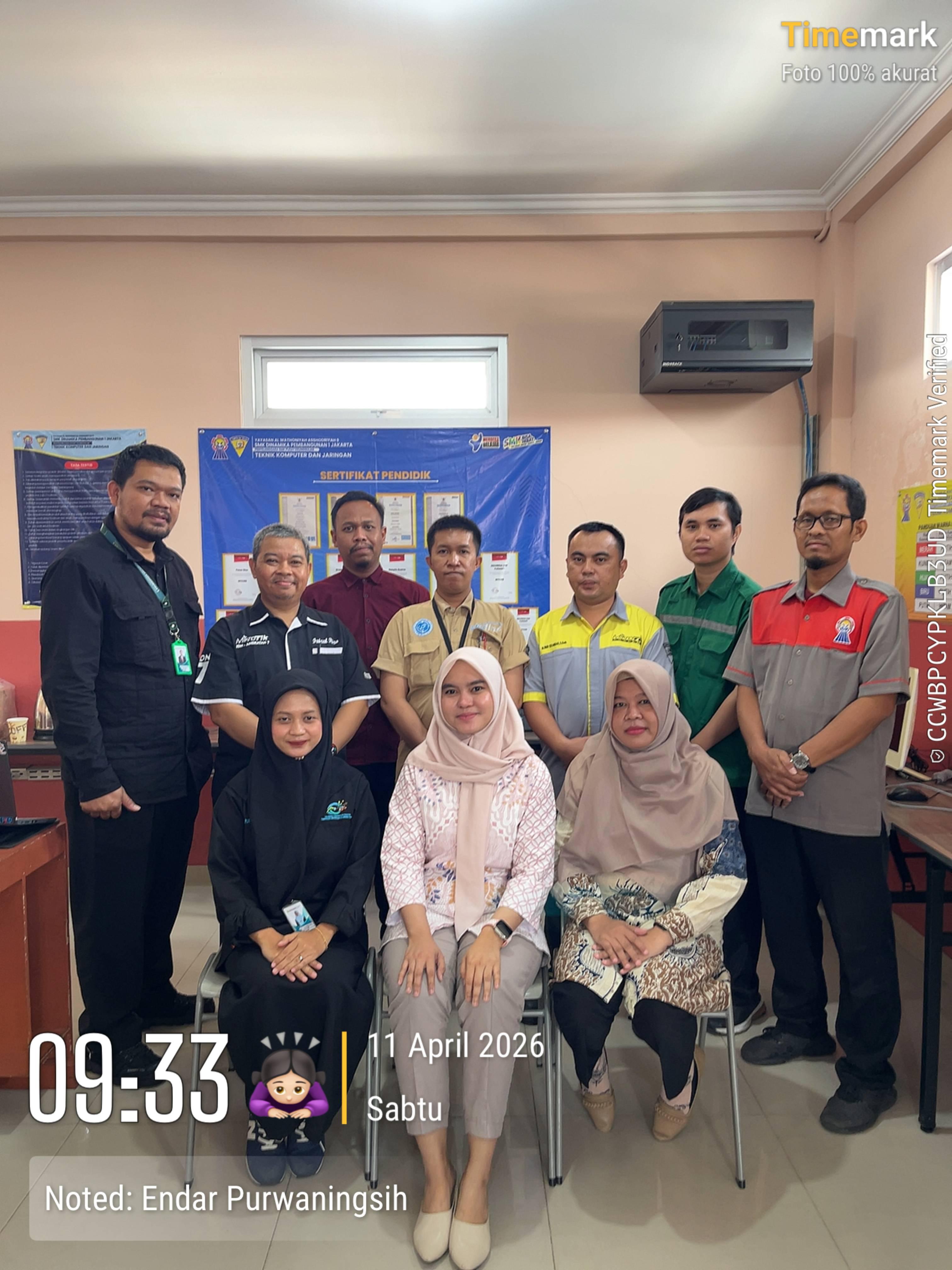 Pelatihan Junior Office & Junior Web SMK Dinamika Pembangunan