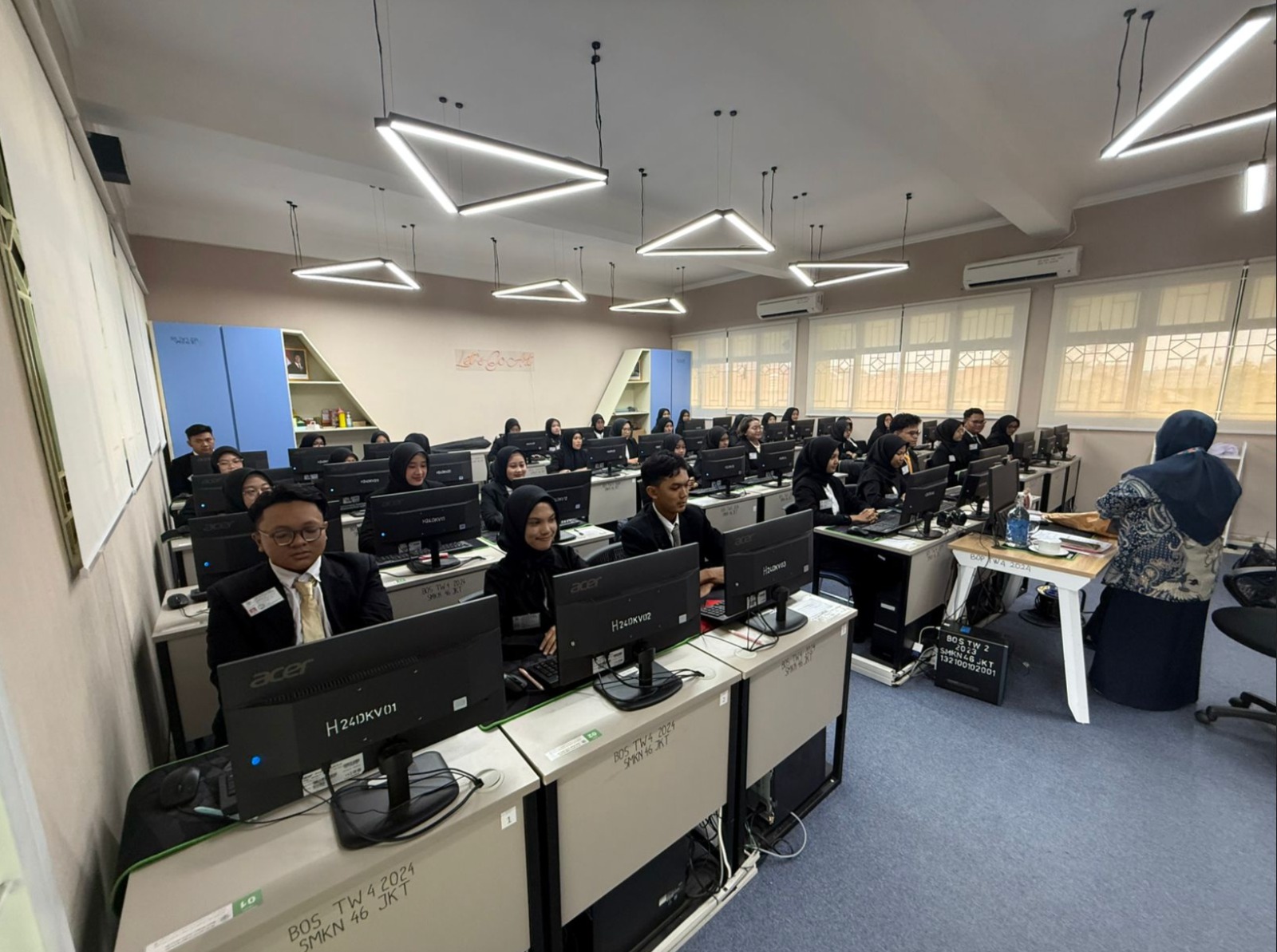 Sertifikasi Kompetensi Skema Data Management Staff